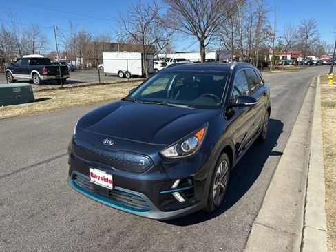 Used 2019 Kia Niro EX w/ Cold Weather Package 2.0 image 6