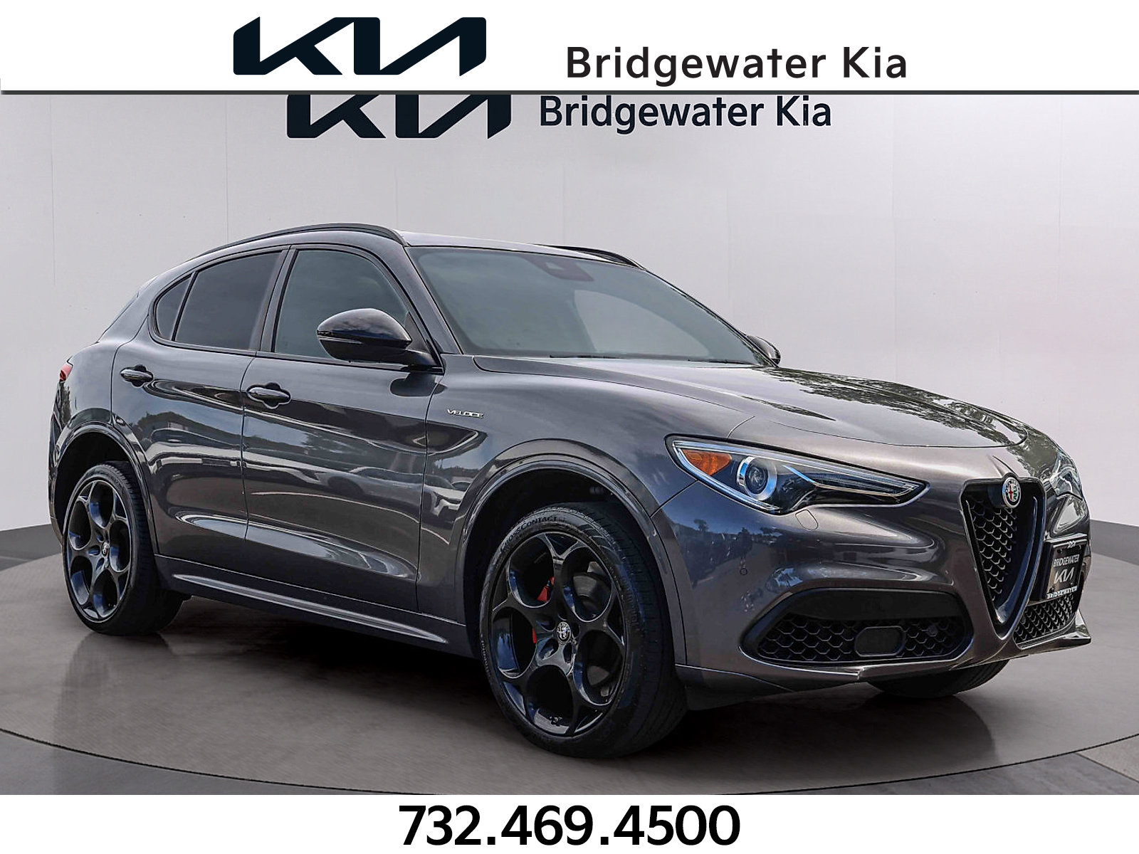 Used 2023 Alfa Romeo Stelvio Veloce AWD/4WD image 1