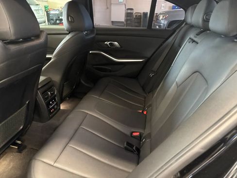 Used 2019 BMW 330i Sedan w/ Convenience Package RWD image 5