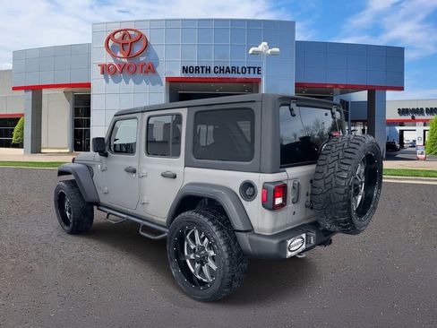 Used 2018 Jeep Wrangler Unlimited Sport S image 7