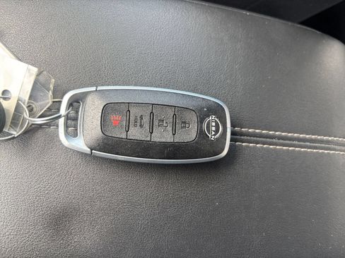 Used 2025 Nissan Sentra SV FWD image 20