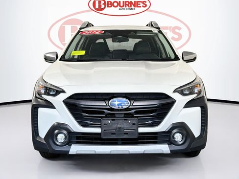 Used 2024 Subaru Outback Touring AWD/4WD image 7