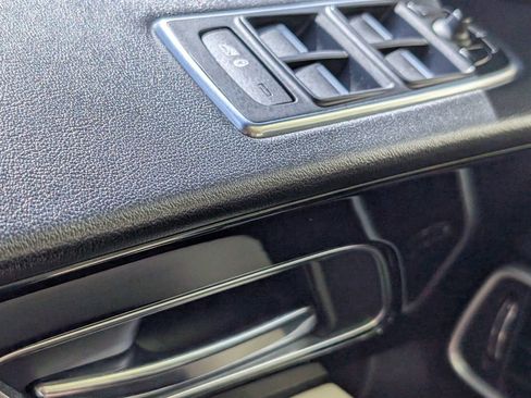 Used 2017 Jaguar F-PACE Prestige image 24