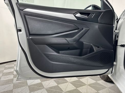 Used 2025 Volkswagen Jetta Sport image 23