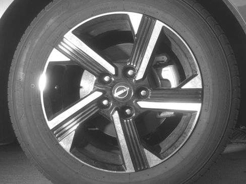 Used 2025 Nissan Sentra SV image 13