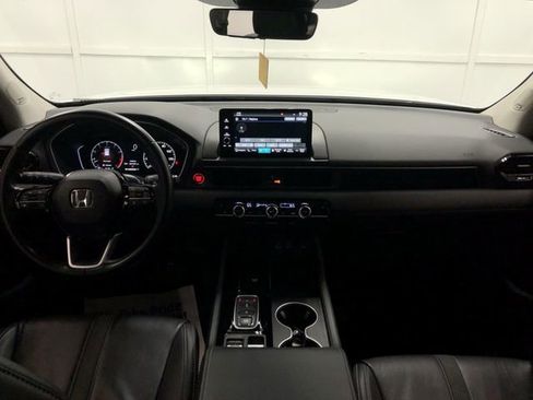 Used 2023 Honda Pilot Touring image 14