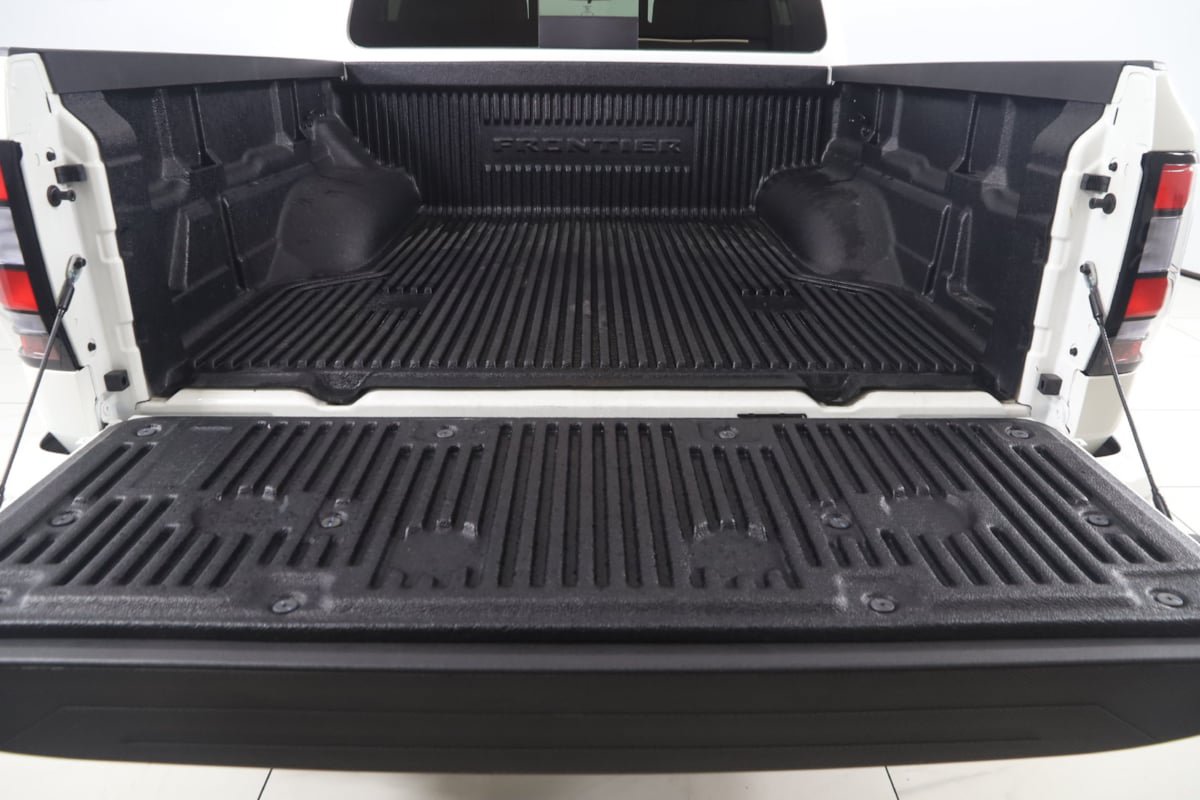 Used 2026 Nissan Frontier Pro-X w/ Tow Package RWD image 37