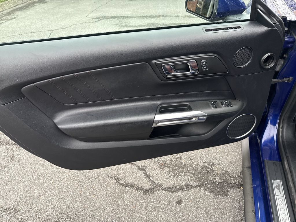 Used 2016 Ford Mustang GT Premium RWD image 20