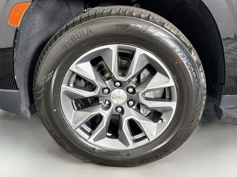 Used 2022 Chevrolet Tahoe LT w/ Luxury Package RWD image 38