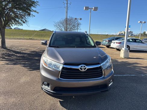 Used 2014 Toyota Highlander Limited image 2