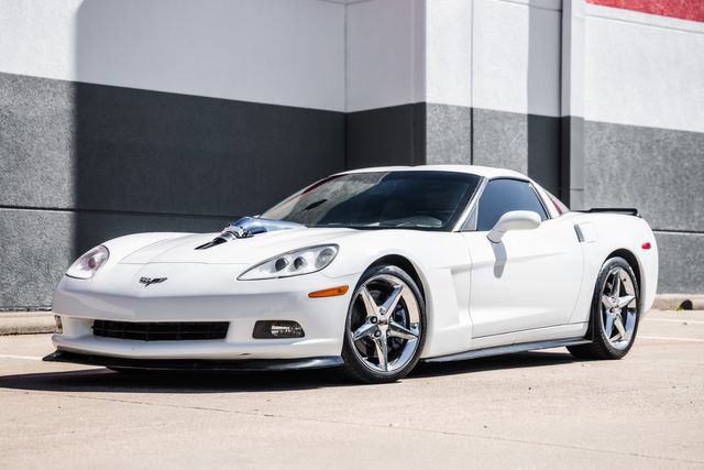 Used 2012 Chevrolet Corvette Coupe w/ 2LT Preferred Equipment Group RWD image 35