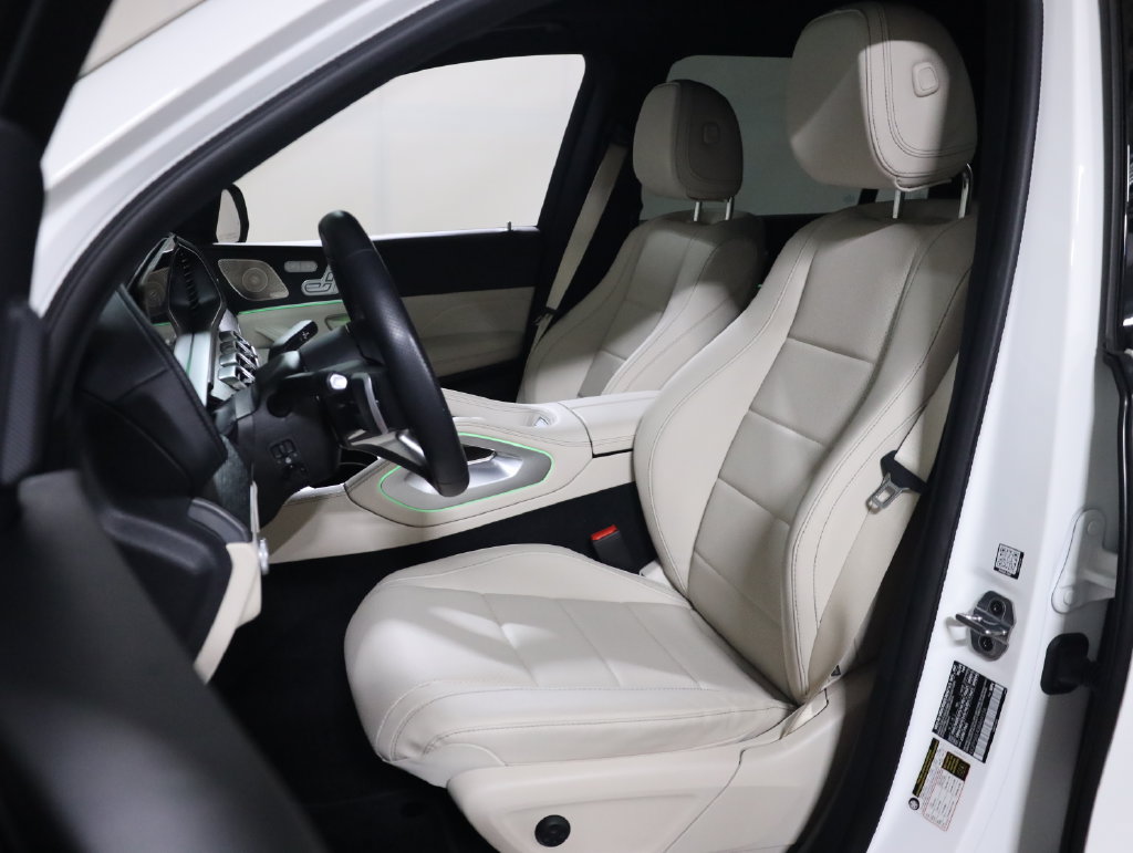 Used 2025 Mercedes-Benz GLS 450 4MATIC w/ AMG Line Exterior image 42
