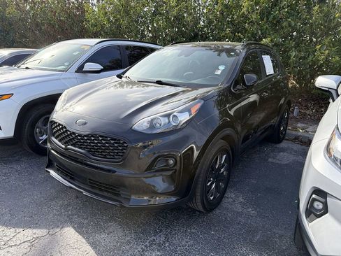 Used 2022 Kia Sportage Nightfall Edition w/ Nightfall Fwd Premium Package image 3