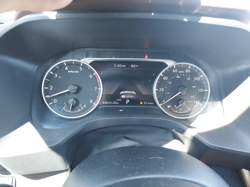 Used 2022 Nissan Rogue SV AWD/4WD image 18