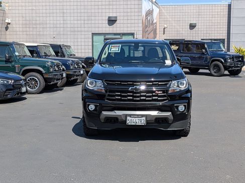 Used 2022 Chevrolet Colorado Z71 w/ Z71 Midnight Edition image 4
