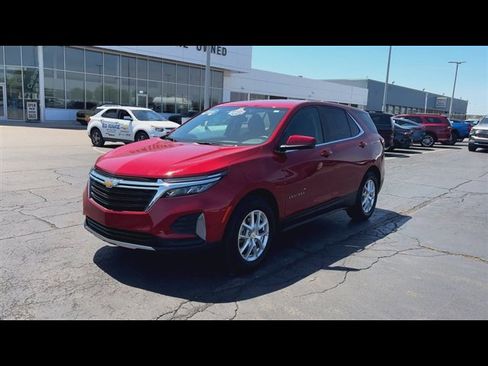 Certified 2024 Chevrolet Equinox LT w/ LPO, Floor Liner Package FWD image 4
