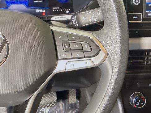 Used 2022 Volkswagen Taos S image 15