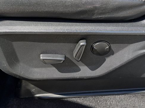 Used 2025 Ford F150 Lariat AWD/4WD image 17