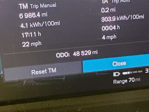 Used 2022 Volvo XC40 P8 Recharge Ultimate image 19