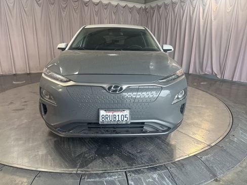 Used 2020 Hyundai Kona SEL image 2