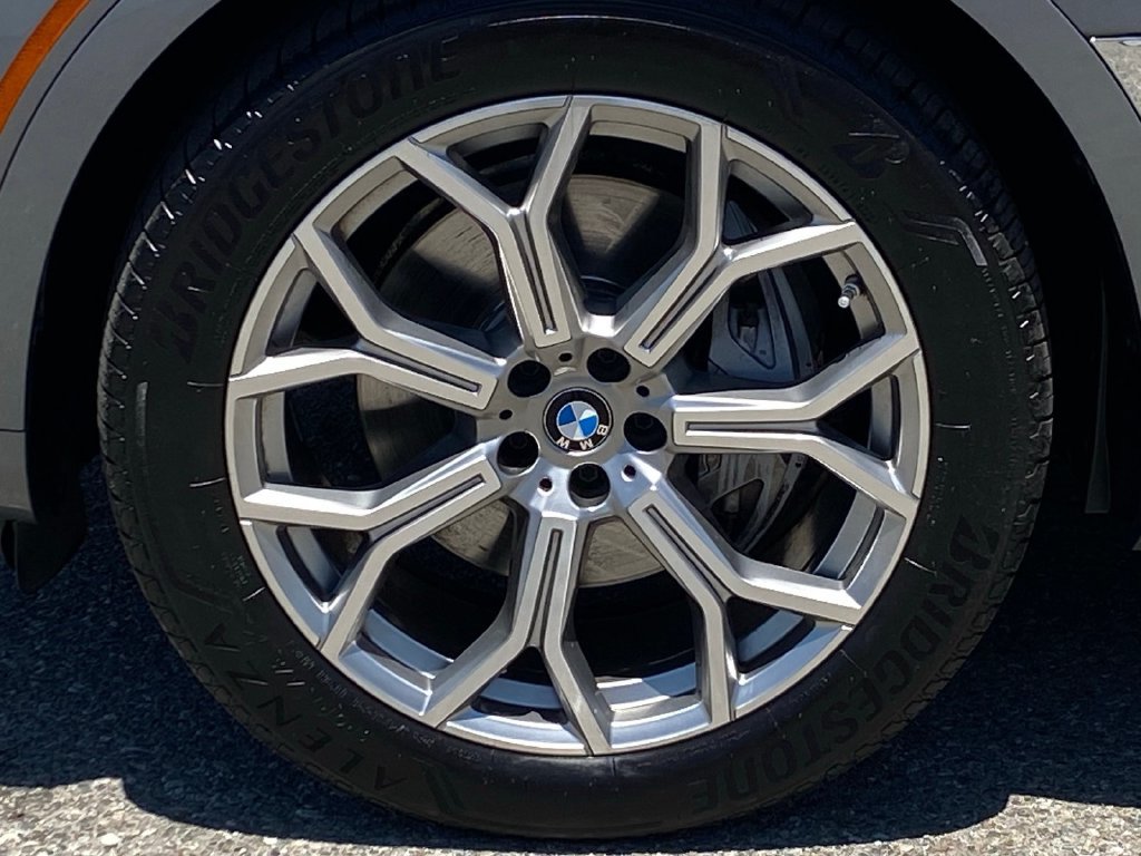 Used 2024 BMW X7 xDrive40i AWD/4WD image 7