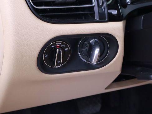 New 2024 Porsche Macan image 41