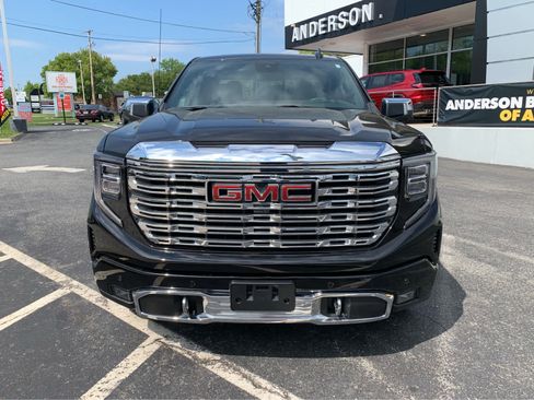 Used 2024 GMC Sierra 1500 Denali AWD/4WD image 2