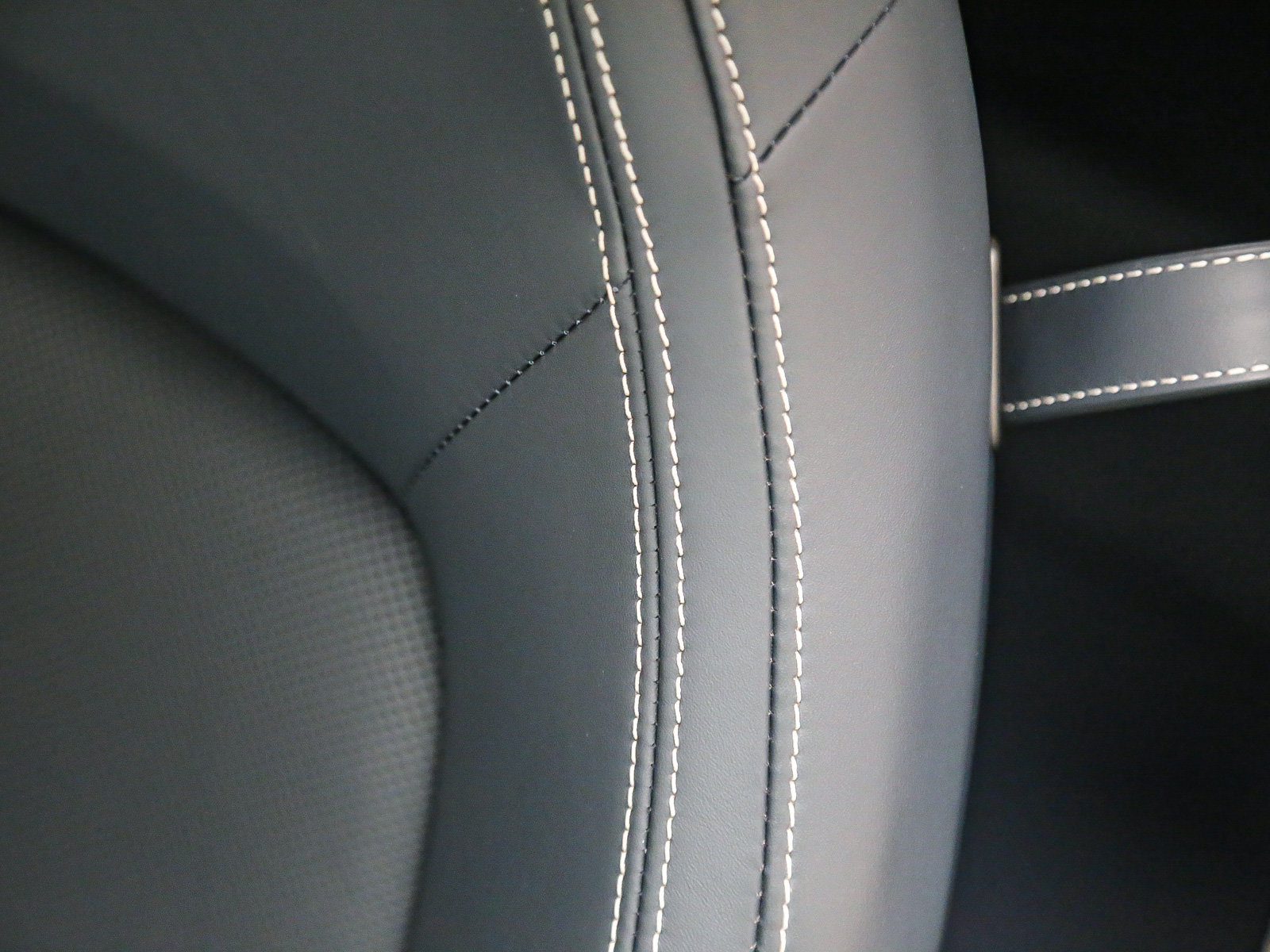 Certified 2024 Porsche 911 Carrera S RWD image 27