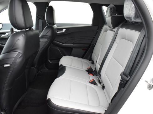 New 2025 Ford Escape SE FWD image 14