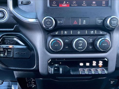 Used 2022 RAM 2500 Laramie image 32