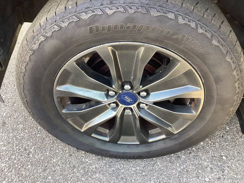 Used 2018 Ford F150 XLT w/ Equipment Group 302A Luxury AWD/4WD image 34