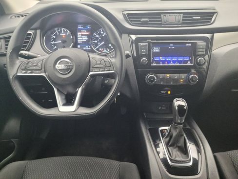 Used 2019 Nissan Rogue Sport S image 22