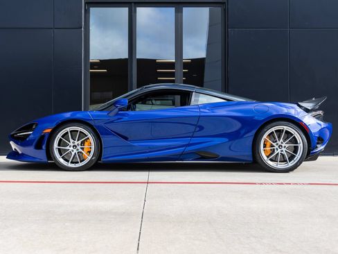Used 2026 McLaren 750S RWD image 10