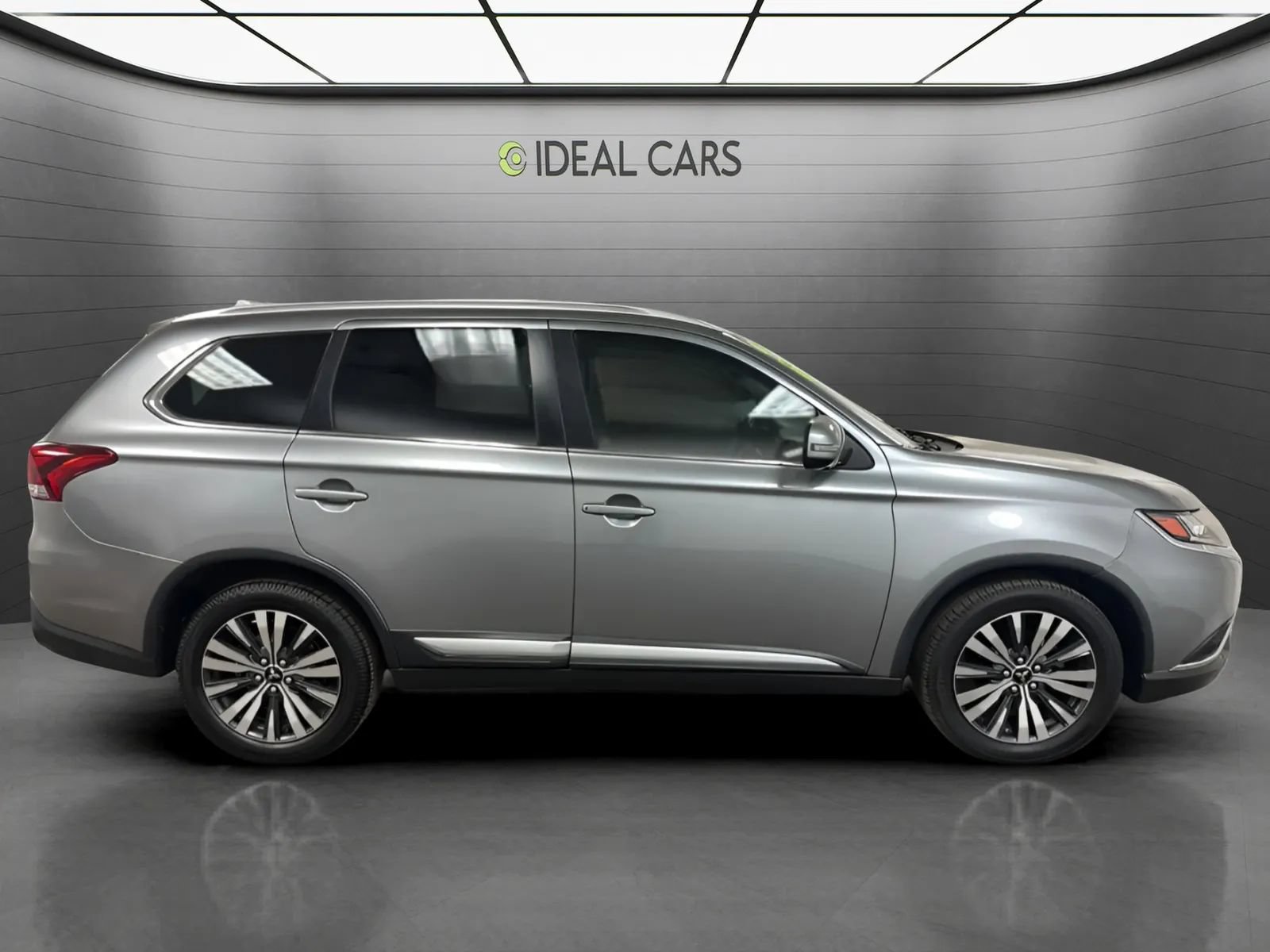 Used 2019 Mitsubishi Outlander SEL AWD/4WD image 4