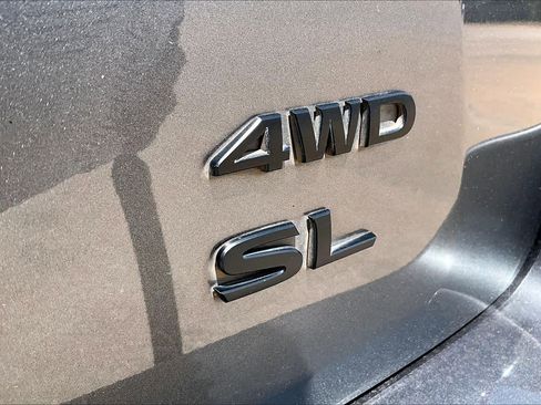Used 2020 Nissan Pathfinder SL AWD/4WD image 10
