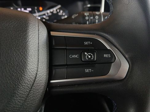 Used 2022 Jeep Compass Latitude image 18