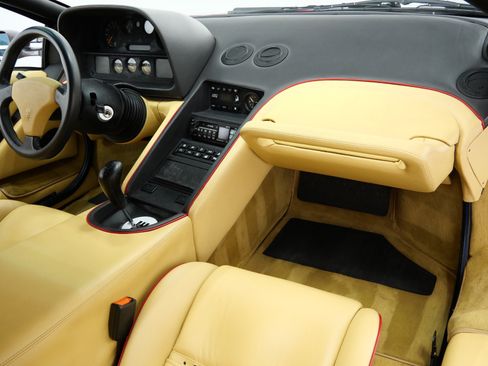 Used 1991 Lamborghini Diablo Coupe RWD image 13
