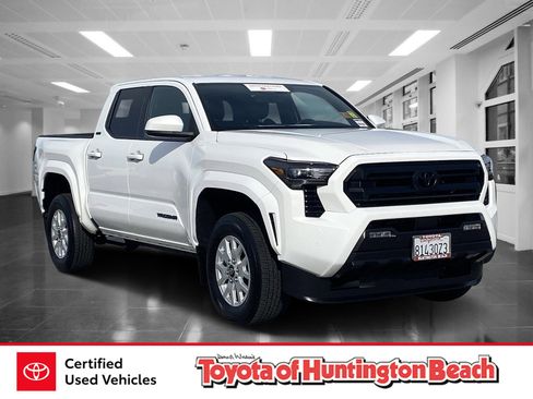 Certified 2024 Toyota Tacoma SR5 image 1