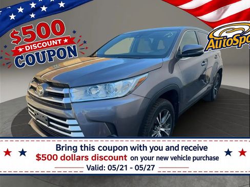 Used 2019 Toyota Highlander LE AWD/4WD image 1