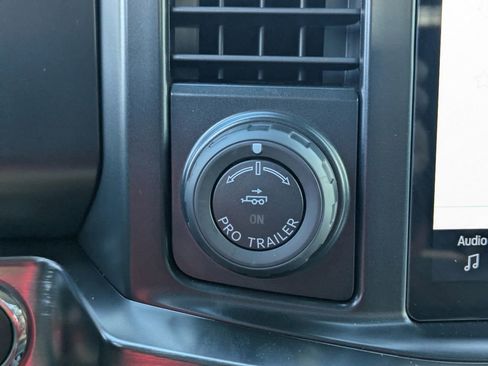New 2026 Ford F250 Lariat w/ Black Appearance Package AWD/4WD image 25