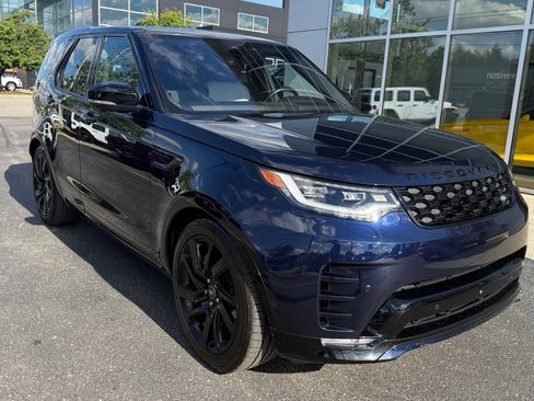 Used 2021 Land Rover Discovery S R-Dynamic AWD/4WD image 9