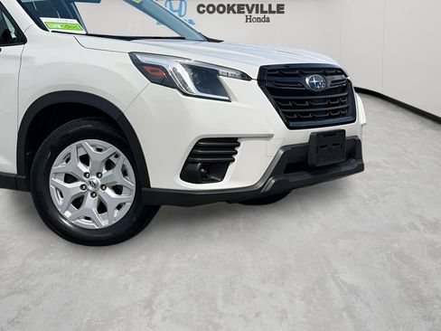 Used 2023 Subaru Forester AWD/4WD image 3