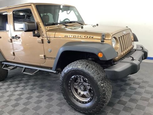 Used 2015 Jeep Wrangler Unlimited Rubicon AWD/4WD image 21