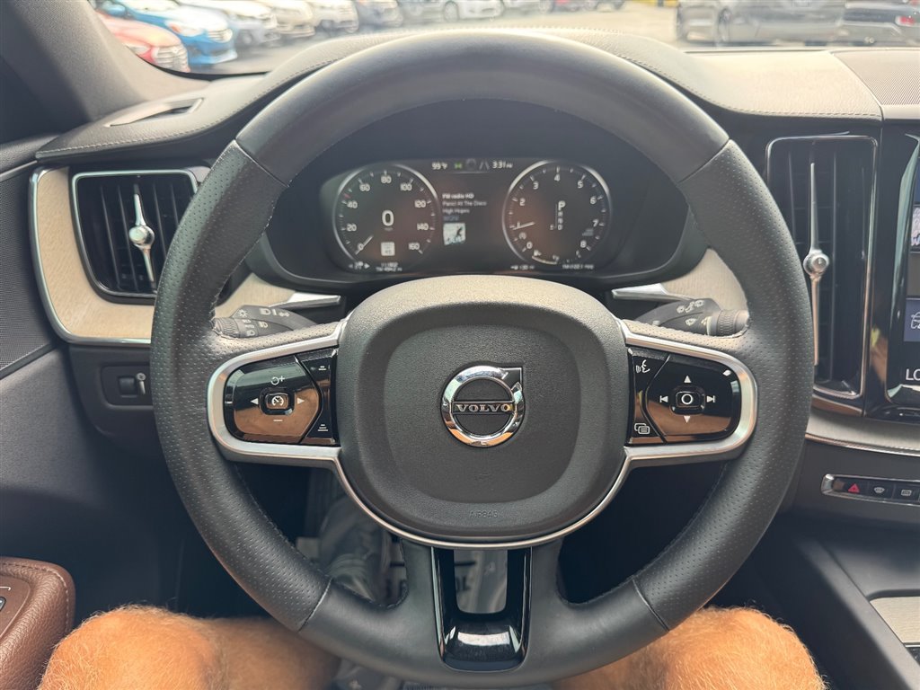 Used 2018 Volvo XC60 T6 Inscription w/ Convenience Package AWD/4WD image 11