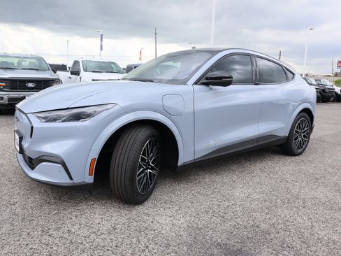 New 2025 Ford Mustang Mach-E Premium image 9