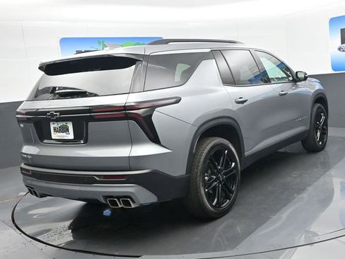 New 2026 Chevrolet Traverse LT w/ Driver Confidence Package image 5
