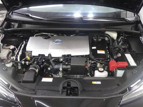 Used 2022 Toyota Prius LE image 12