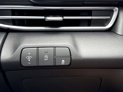 New 2026 Hyundai Elantra SE FWD image 17