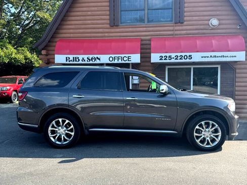 Used 2018 Dodge Durango Citadel w/ Technology Group image 2