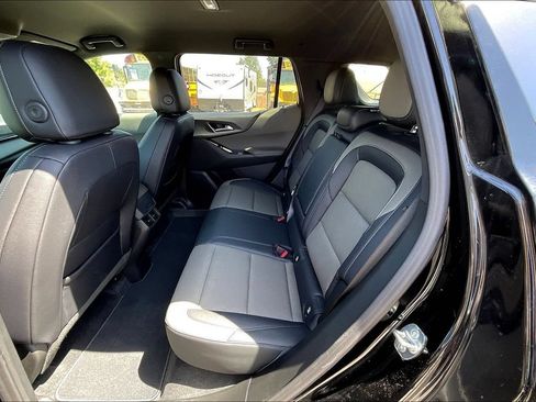 Used 2026 Chevrolet Equinox LT w/ Convenience Package II AWD/4WD image 7
